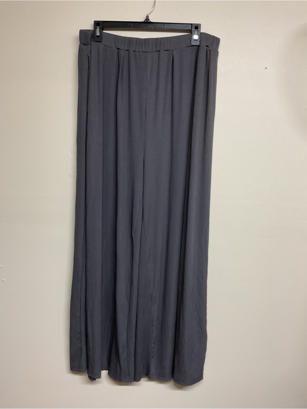 Cider Wide-Leg Women's Pants in Charcoal Gray